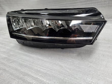 Laden Sie das Bild in den Galerie-Viewer, Frontscheinwerfer Skoda Octavia IV 5E4941016 LED Rechts Scheinwerfer Headlight SCH6575484395xi