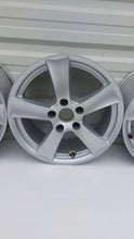 Laden Sie das Bild in den Galerie-Viewer, 4x Alufelge 16 Zoll 7.0" 5x112 35ET Glanz Silber Rim Wheel FEL9969647660hc
