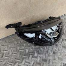 Laden Sie das Bild in den Galerie-Viewer, Frontscheinwerfer Peugeot 2008 II 9855524680 9855524880 LED Ein Satz Headlight
