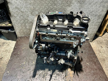 Load image into Gallery viewer, Motor Audi A4 B9 DET 2.0 TDI 190PS 137TKm 2017 Diesel Engine Unkomplett