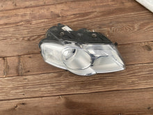 Laden Sie das Bild in den Galerie-Viewer, Frontscheinwerfer VW Passat 8W0399295E 3C0941006J LED Rechts Headlight