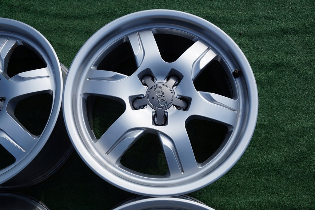 4x Alufelge 17 Zoll 7.5" 5x112 28ET Glanz Silber 8T0601025BS Audi A5 Rim Wheel FEL3021104900sm
