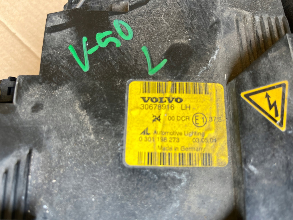Frontscheinwerfer Volvo V50 30678916 Xenon Links Scheinwerfer Headlight SCH4705651788kn