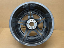 Laden Sie das Bild in den Galerie-Viewer, 1x Alufelge 18 Zoll 7.5&quot; 5x112 40ET A2064011700 Mercedes-Benz W206 Rim Wheel