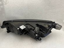 Laden Sie das Bild in den Galerie-Viewer, Frontscheinwerfer Skoda Octavia IV 5E4941016A Rechts Scheinwerfer Headlight SCH7567150882de