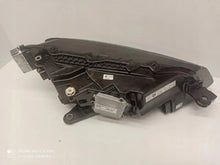 Laden Sie das Bild in den Galerie-Viewer, Frontscheinwerfer Skoda Superb III 3V1941015D LED Links Scheinwerfer Headlight