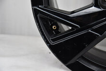 Laden Sie das Bild in den Galerie-Viewer, 1x Alufelge 17 Zoll 7.5" 5x108 44ET Glanz Schwarz 9843281580 Opel Astra L FEL3357650706qy