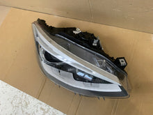Load image into Gallery viewer, Frontscheinwerfer BMW 1 F21 F20 7229688 Xenon Ein Stück (Rechts oder Links)