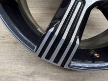 Laden Sie das Bild in den Galerie-Viewer, 1x Alufelge 18 Zoll 31471552 Volvo Xc40 Rim Wheel FEL5848055536bu
