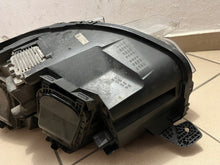 Load image into Gallery viewer, Frontscheinwerfer Opel Zafira Vivaro 9832836480 Xenon Rechts Headlight SCH6557470706kw