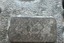 Laden Sie das Bild in den Galerie-Viewer, Getriebe Mercedes-Benz 2052705802 A2052705802 20201867 7252710901 Automatik