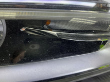 Laden Sie das Bild in den Galerie-Viewer, Frontscheinwerfer Audi Q3 8U0941006A Rechts Scheinwerfer Headlight SCH2542774103td