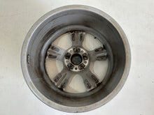 Load image into Gallery viewer, 1x Alufelge 19 Zoll 10.0" 5x120 37ET Glanz 7846787 BMW Rim Wheel FEL9260073269rm