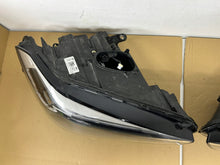Laden Sie das Bild in den Galerie-Viewer, Frontscheinwerfer BMW X1 F48 5A01172-02 LED Rechts Scheinwerfer Headlight SCH1120388989ik