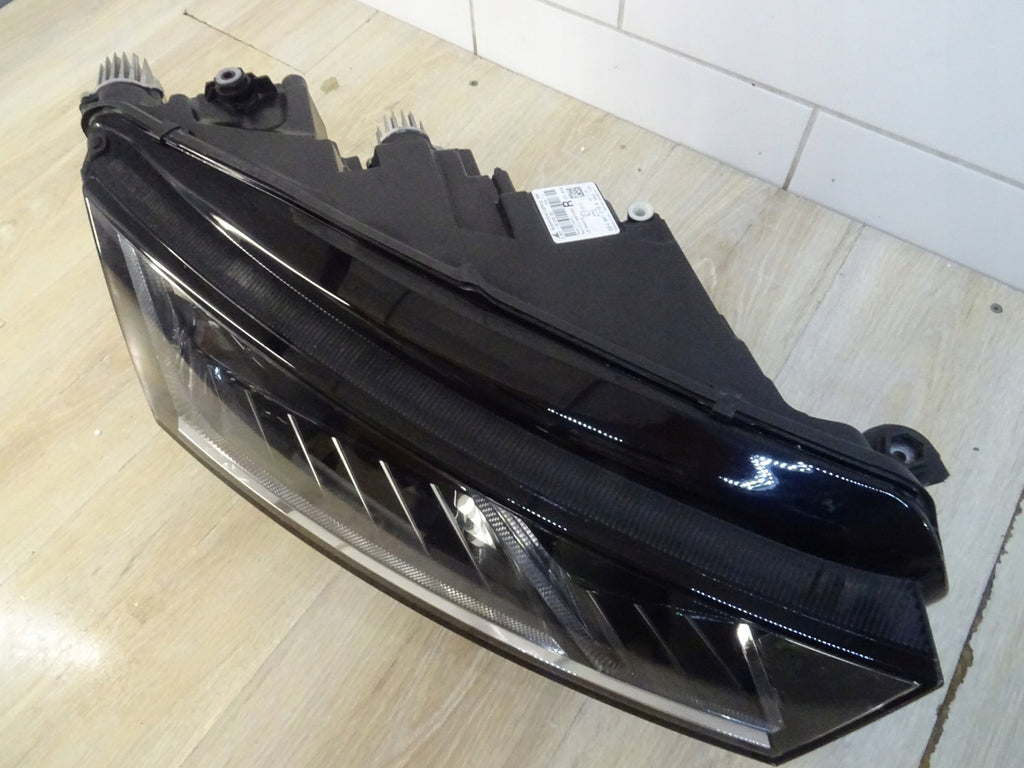 Frontscheinwerfer Skoda Octavia IV 5E4941016A LED Rechts Scheinwerfer Headlight SCH9583281188ld