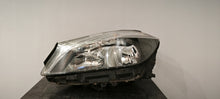 Laden Sie das Bild in den Galerie-Viewer, Frontscheinwerfer Mercedes-Benz W176 A1768203861KZ Links Scheinwerfer Headlight SCH9652046078zu
