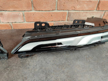 Laden Sie das Bild in den Galerie-Viewer, Frontscheinwerfer BMW 9450079 9450080 Ein Stück (Rechts oder Links) Headlight SCH4771861207vw