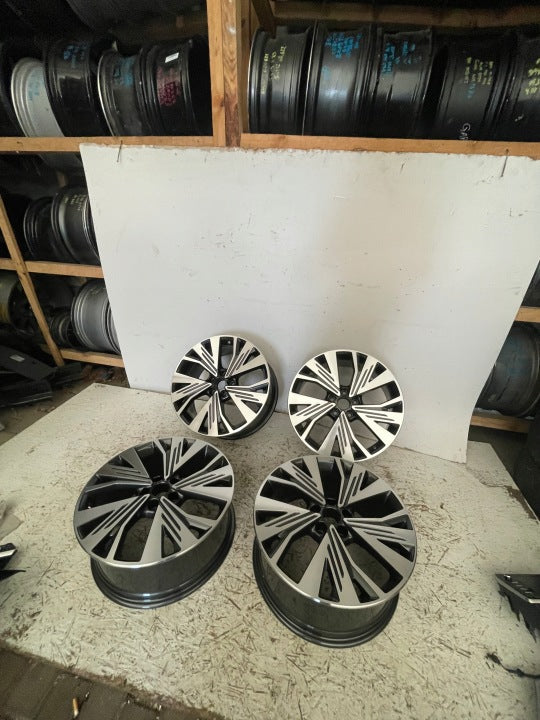4x Alufelge 19 Zoll 8.0" 5x112 45ET Glanz Graphit 89A601025C Audi E-Tron Mg FEL1782064848bl