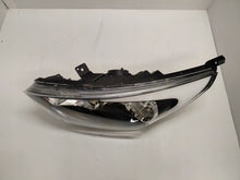 Laden Sie das Bild in den Galerie-Viewer, Frontscheinwerfer Kia Rio III Ein Stück (Rechts oder Links) Headlight SCH6563415171up