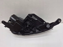 Laden Sie das Bild in den Galerie-Viewer, Frontscheinwerfer Skoda Rapid 5JB941015C LED Links Scheinwerfer Headlight SCH2871735703za