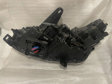 Laden Sie das Bild in den Galerie-Viewer, Frontscheinwerfer Ford 442684 LED Rechts Scheinwerfer Headlight SCH6663447244mr
