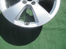 Load image into Gallery viewer, 1x Alufelge 17 Zoll 6.5&quot; 5x112 43ET Glanz Silber 8V0601025 Audi A3 Rim Wheel