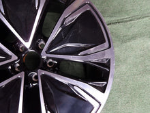 Laden Sie das Bild in den Galerie-Viewer, 1x Alufelge 18 Zoll 8.0" 5x112 40ET Glanz Schwarz 8B3601025E Audi B9 Rim Wheel FEL6633264796xe