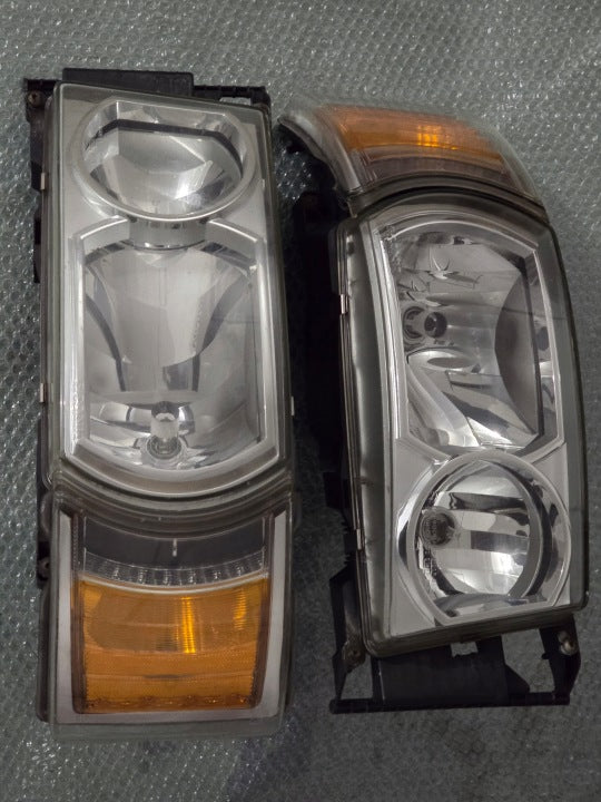 Frontscheinwerfer 2241828 Ein Satz Scheinwerfer Headlight SCH8616935411bb