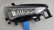Laden Sie das Bild in den Galerie-Viewer, Frontscheinwerfer Cupra Born 10F941008H Rechts Scheinwerfer Headlight SCH5644114330ai