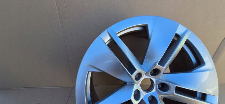 1x Alufelge 19 Zoll 8.0" 5x120 45ET 5LA601025B Skoda Enyaq Iv Rim Wheel FEL5438561425gm