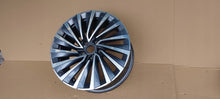 Load image into Gallery viewer, 1x Alufelge 18 Zoll 8.0" 5x112 44ET 3P0601025F Skoda Rim Wheel FEL6172482754gt