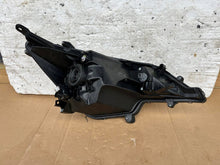 Laden Sie das Bild in den Galerie-Viewer, Frontscheinwerfer Mitsubishi Space W Star FALSE Scheinwerfer Headlight SCH9666422929px