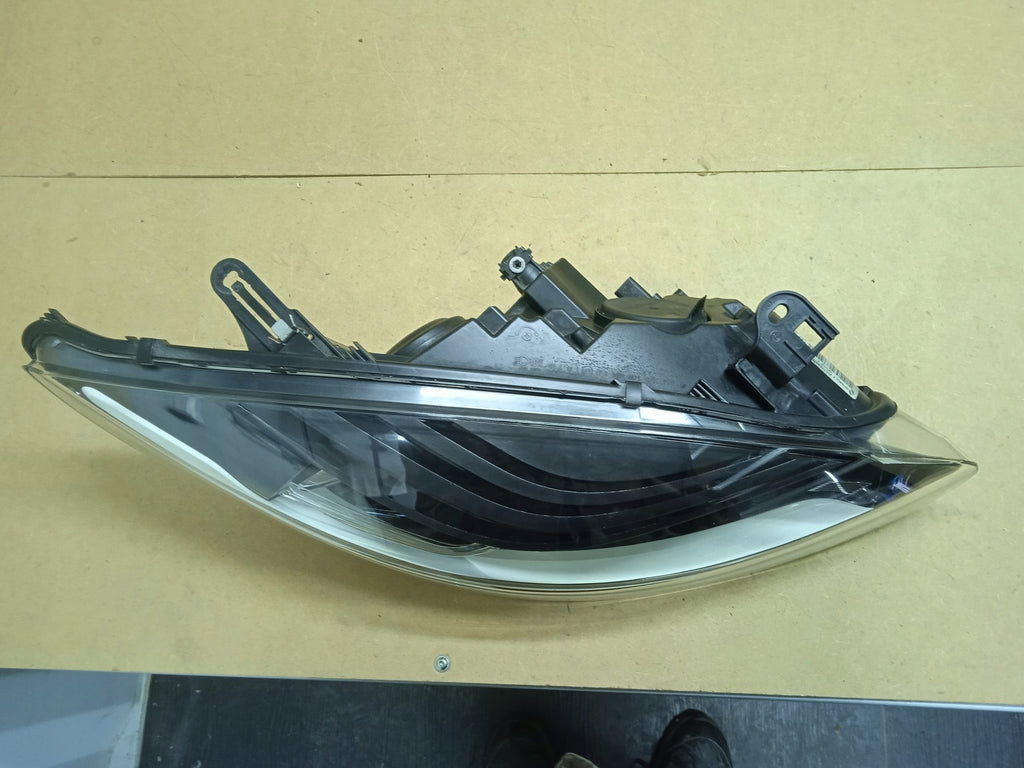 Frontscheinwerfer Renault Megane III 260105997R LED Rechts Headlight