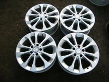 Laden Sie das Bild in den Galerie-Viewer, 4x Alufelge 17 Zoll 6.5" 5x112 38ET Schwarz Mercedes-Benz Viano Rim Wheel FEL8247879226yj
