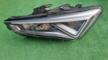 Laden Sie das Bild in den Galerie-Viewer, Frontscheinwerfer Seat Leon 5FB941007F Links Scheinwerfer Headlight