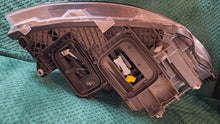 Laden Sie das Bild in den Galerie-Viewer, Frontscheinwerfer Mercedes-Benz Vito W447 A4479068101 Full LED Links Headlight SCH1238589039ne