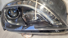 Load image into Gallery viewer, Frontscheinwerfer Mercedes-Benz W166 A1668205559 LED Rechts Headlight