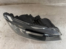 Laden Sie das Bild in den Galerie-Viewer, Frontscheinwerfer Skoda Fabia III 6V1941016C Rechts Scheinwerfer Headlight SCH3216787133ki