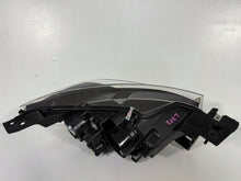Laden Sie das Bild in den Galerie-Viewer, Frontscheinwerfer Mazda Cx3 Cx-3 D10E-51040 Links Scheinwerfer Headlight SCH1100477243zu