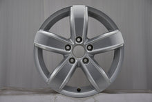 Load image into Gallery viewer, 1x Alufelge 16 Zoll 6.0" 5x112 48ET Glanz Silber 5G0071496A VW Rim Wheel FEL3535777903ko