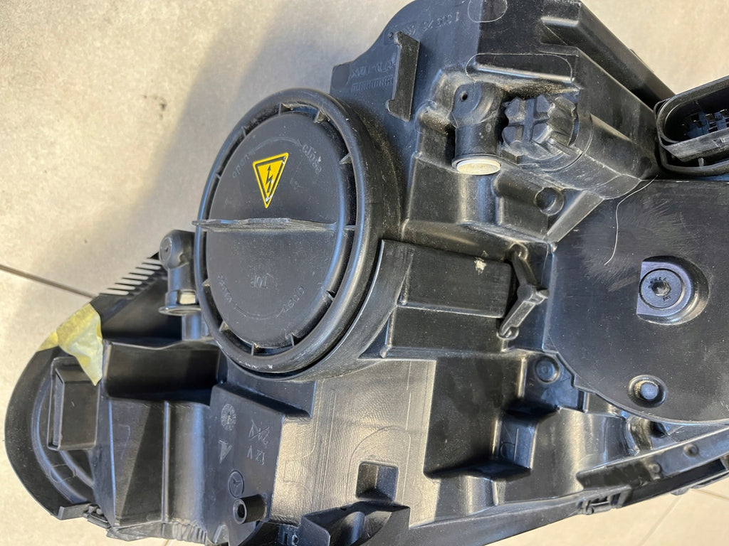 Frontscheinwerfer Mercedes-Benz W246 A2468207261 Xenon Rechts Headlight SCH6462358971qk
