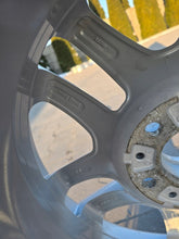Laden Sie das Bild in den Galerie-Viewer, 1x Alufelge 17 Zoll 7.5" 5x120 40ET 676192914 BMW 1 Rim Wheel FEL6436106600ba