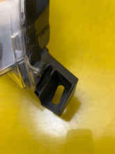 Load image into Gallery viewer, Frontscheinwerfer Citroën C-Crosser Xenon Rechts Scheinwerfer Headlight SCH6146002478el