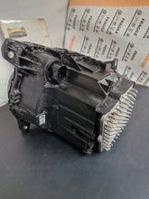 Laden Sie das Bild in den Galerie-Viewer, Frontscheinwerfer Land Rover Defender L8B213W030EF Links Scheinwerfer Headlight SCH2789322872zz