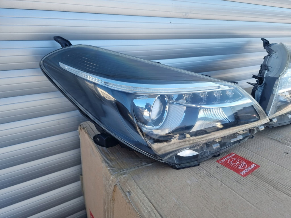 Frontscheinwerfer Toyota Yaris LED Ein Stück (Rechts oder Links) Headlight SCH3496367147de