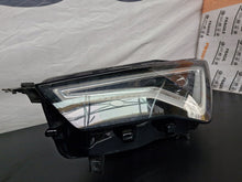 Load image into Gallery viewer, Frontscheinwerfer Seat Ateca 1EX014891-31 Links Scheinwerfer Headlight SCH4100210337xa