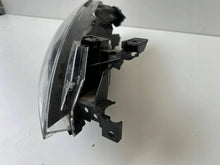 Laden Sie das Bild in den Galerie-Viewer, Frontscheinwerfer Mazda 6 GS1F-51030 LED Rechts Scheinwerfer Headlight