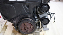 Laden Sie das Bild in den Galerie-Viewer, Motor Volvo S60 D5244T5 2.4 163PS 120kW 151TKm Diesel Engine Komplett MOT8069839080xh