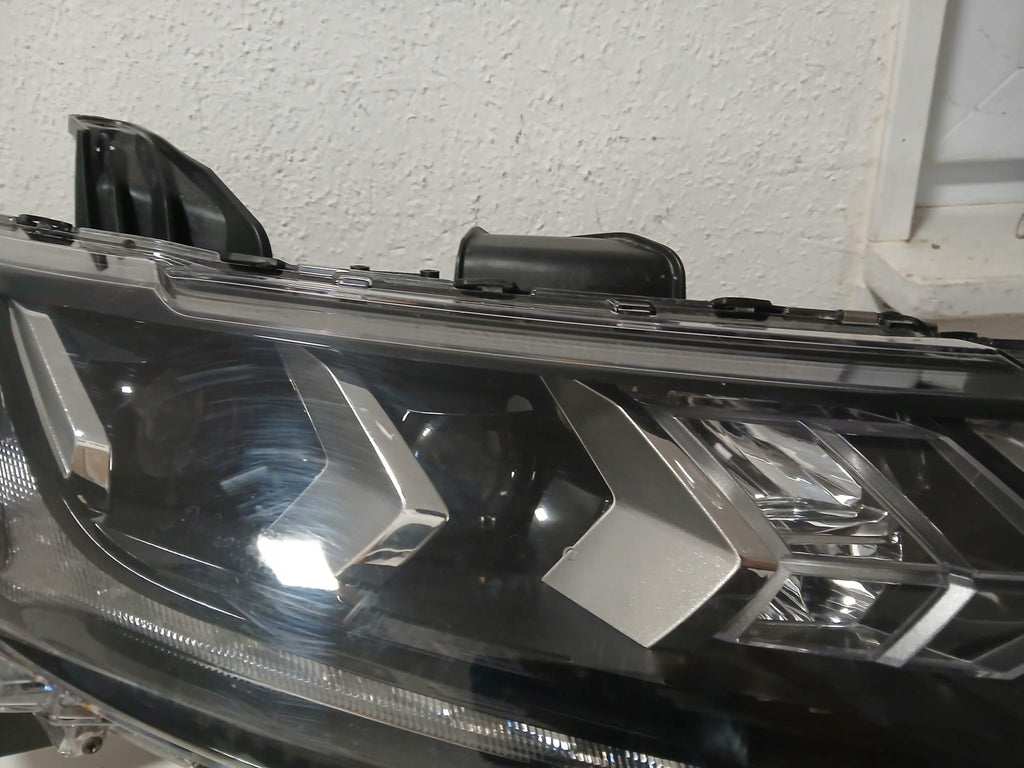 Frontscheinwerfer Mitsubishi Outlander III ECM921-22E10 LED Ein Satz Headlight