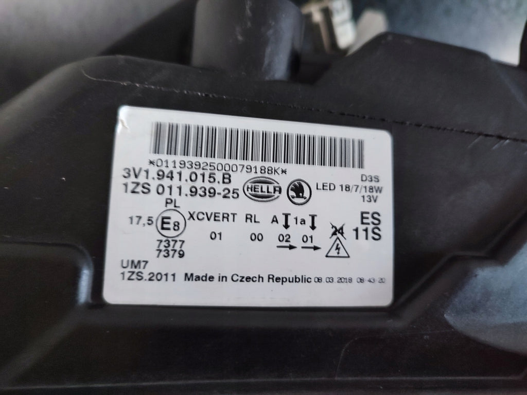 Frontscheinwerfer Skoda Superb III 3V1941015B Xenon Links Scheinwerfer Headlight